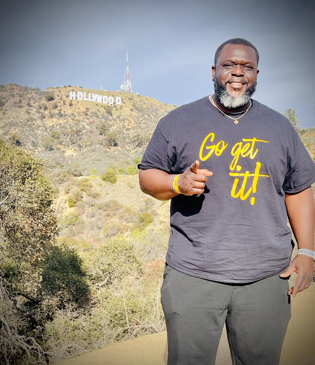 ChipBaker19's tweet photo. Had a great time at  #TheImpactofInfluence2 Book Tour LA! I am truly grateful for the love and support! Thanks to The Six Chow House @thesixstudiocity for having us! Great times!
@coachABerlanga 
#booktour #impact #tsc #gogetit #LA #california #studiocity #thesixchowhouse https://t.co/qc0uvEvElr