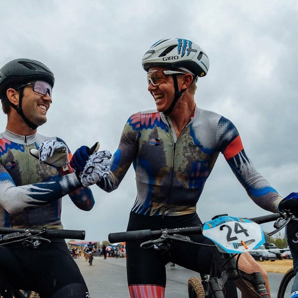 Keegels99's tweet photo. The #htsqd followed up its white rim adventures with a trip to Arkansas for some XCO racing. We got some wild and rad new @rapha_n_america kits and raced the brand new @santacruzbicycles Blur…. And of course had some more fun 😂

#santacruzbikes #sram… https://t.co/lF7MIuWWAa https://t.co/T25exxP2yT