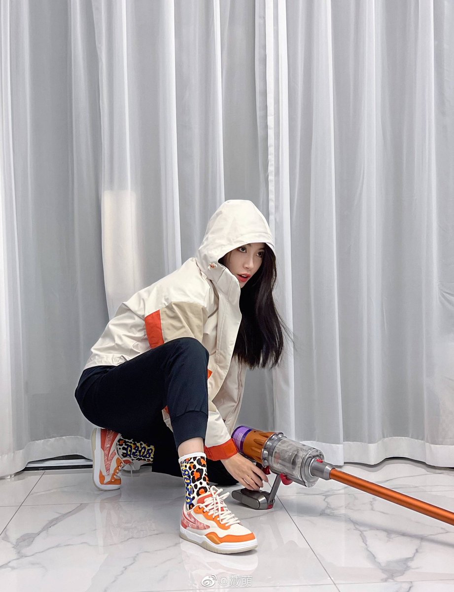 daimengarchives's tweet photo. 211221⭒#戴萌 #7SENSES #SNH48 
© 戴萌 weibo update (2/2) https://t.co/CcNXO9M1CZ