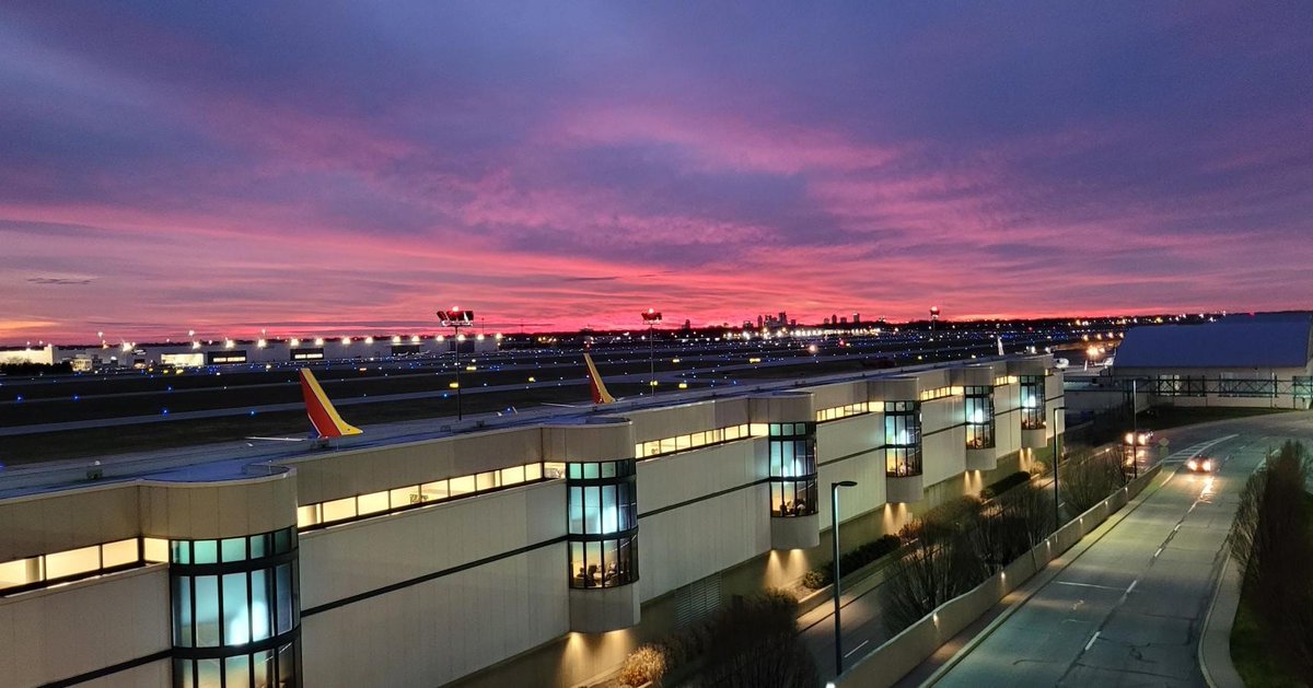 columbusairport's tweet image. With views like this, how can you not love Columbus?
📸: Scottie Wood

#FlyCMH