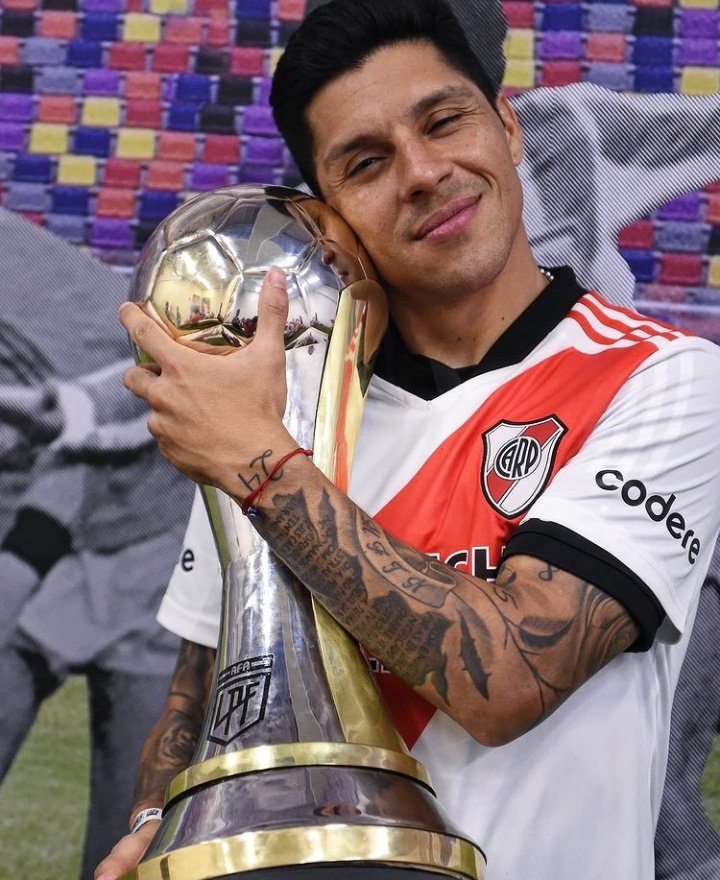 Si te abraza como Enzo Pérez a la Copa, es ahí.