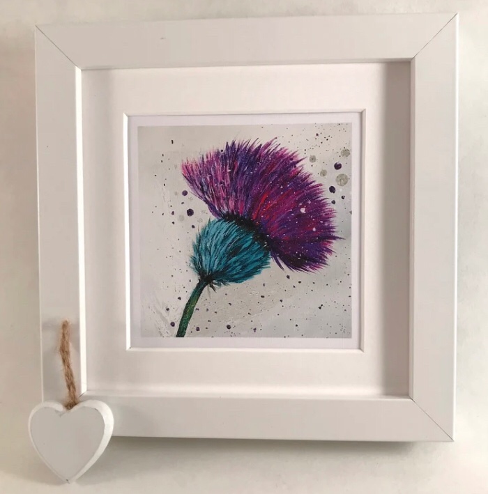 amazingraceart's tweet photo. 💚💜Contemporary Scottish Thistle original art print presented in white box frame 💜
#ScotlandIsNow #MHHSBD #inbizhour #giftideas 

https://t.co/EATTpq0Hxv https://t.co/4k6ID9y5HP