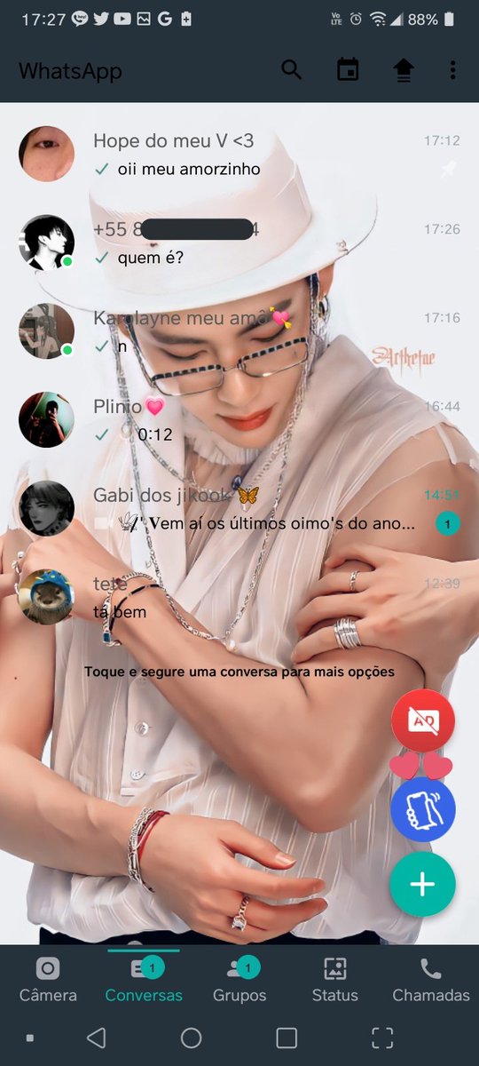 xichengisreal's tweet photo. eu baixei esse whats hj... eu só cliquei ali https://t.co/hrdhU45fgD