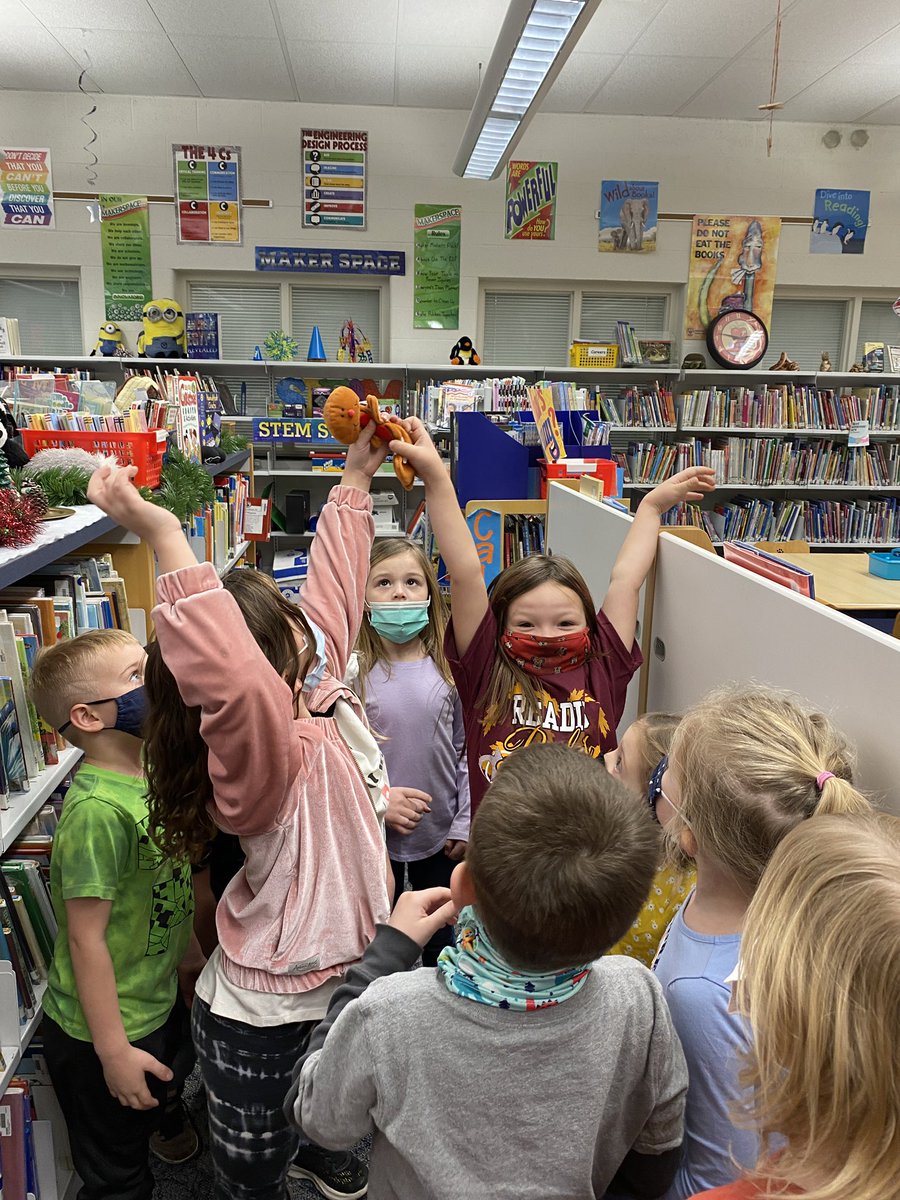 MGruber0424's tweet photo. Our @KutztownASD Ss have grown SO much this year! I am so proud of them. Their energy before the break was contagious as we closed out our genres units this week. Happy holidays @GESKASD @barnesdeborah! Looking forward to new 📚 and learning as we ring in a new year! https://t.co/NRlHxB9Eoy