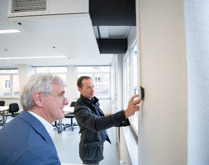 SHK-Journal (@shkjournal) on Twitter photo Stiebel Eltron: Berufsschule zieht erstes Fazit zu neuen Lüftungsgeräten <a href="/shkjournal/">SHK-Journal</a> #werbung <a href="/StiebelEltron/">STIEBEL ELTRON</a> <a href="/StiebelPR/">Stiebel Eltron Presse</a> #heizung #wärmepumpe #durchlauferhitzer
shk-journal.de/index.php?id=1… Stiebel Eltron: Berufsschule zieht erstes Fazit zu neuen Lüftungsgeräten <a href="/shkjournal/">SHK-Journal</a> #werbung <a href="/StiebelEltron/">STIEBEL ELTRON</a> <a href="/StiebelPR/">Stiebel Eltron Presse</a> #heizung #wärmepumpe #durchlauferhitzer
shk-journal.de/index.php?id=1…