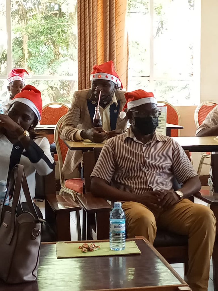 It was Fun as we enjoyed our annual Christmas Carols with our Rotaractors. We wish you a splendid Merry Christmas & stay safe. #servingtochangelives