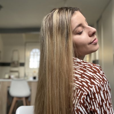 CourtinViolette's tweet photo. #NouvellePhotoDeProfil https://t.co/JD6a80vAek