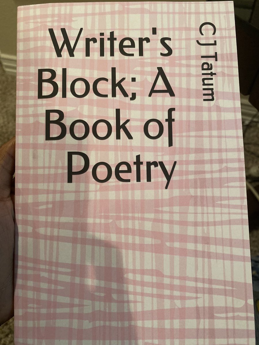 ST1NNAGR8's tweet image. Yooo, you ain’t got a book yet?! You wild fa that. I got two books left, $8 a piece! Who want 1? ✨🦋