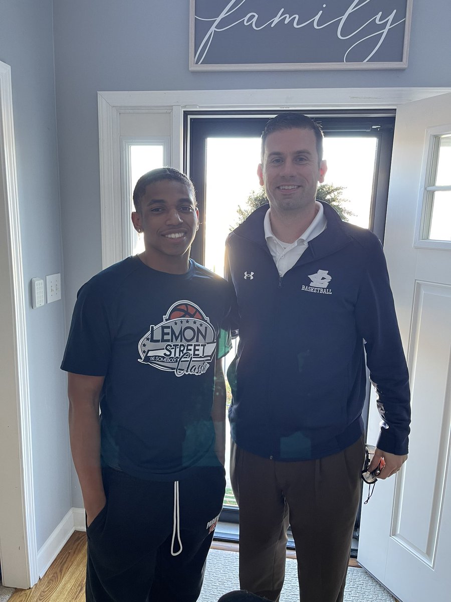 jrthepg's tweet image. Had a great in home visit with Coach Bagwell today ! @Coach_Bagwell @CoachKBarlow @parkview_hoops