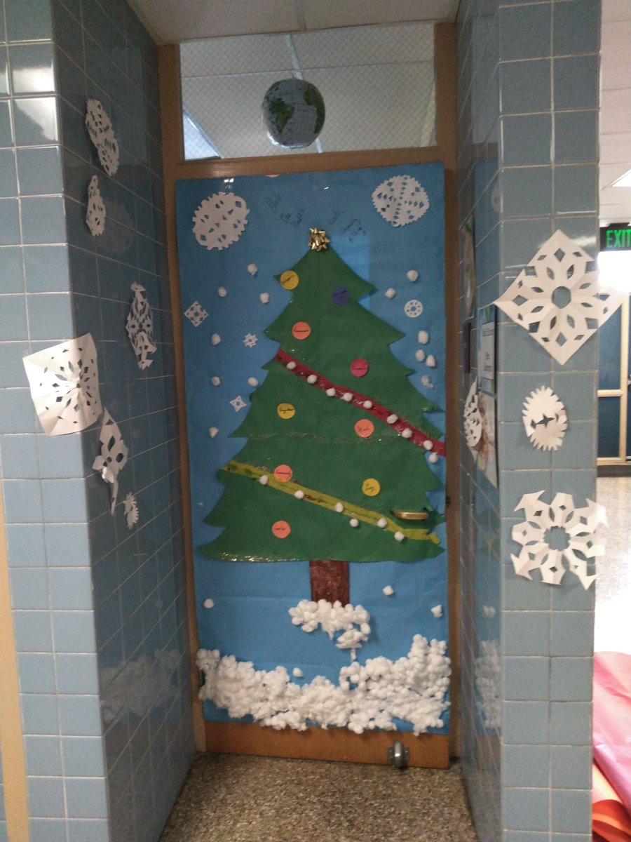 livengoodwms's tweet photo. Wrapping up 2021 with some fun! @WoodlawnMS #WeAreRising #TeamWMS https://t.co/TewMmfJdgr