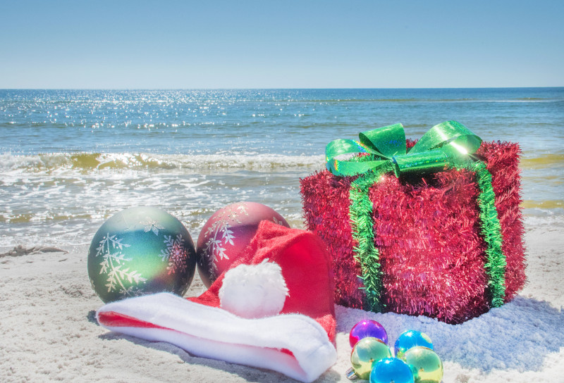Merry Christmas from Gulf Shores and Orange Beach! 🎅🎄☃️🎁