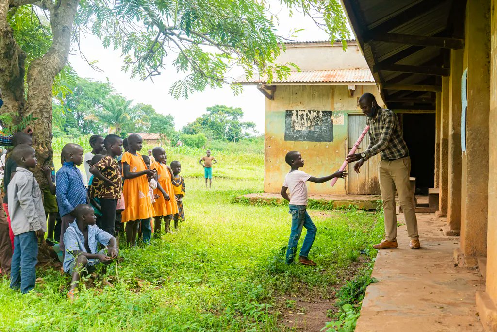 BldgTomorrow's tweet image. Education is life-changing. Our Roots to Rise Community camps help learners in districts throughout #Uganda develop the #confidence to thrive both in and out of the classroom. #keepthemlearning