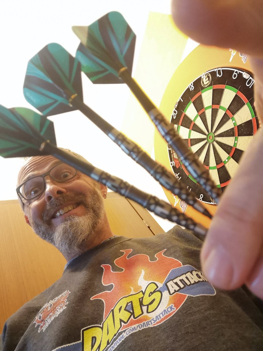 MauroSquiz's tweet photo. Intanto mi alleno con le freccette di #SimonWhitlock in attesa di vederlo giocare
#dazn180 #dartsattack #MauroSquizDaviddi
#freccette #darts #PDC
Darts Attack il canale #YouTube delle freccette: https://t.co/3QYvHzzdKG https://t.co/JS8ixyjMjo https://t.co/ULOCGbCn2G