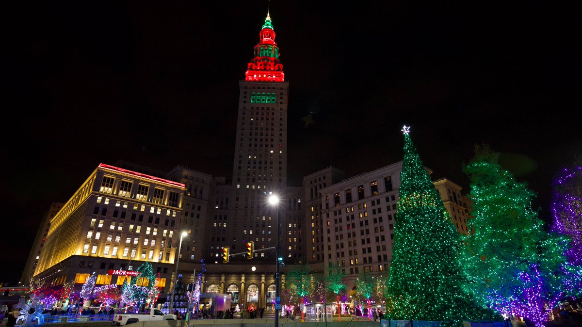 TowerCityCLE's tweet photo. 'Don your boots, warm coats, hats, and mittens for a stroll through @CLEPublicSquare for a winter wonderland of lights. Check out CLE for the Season, a guide for spending the holidays in the city: https://t.co/muPvxfamsm #WinterfestCLE https://t.co/PYmlctJvnX