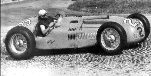 zdravkost's tweet photo. Pierre Levegh 🇫🇷 in his Talbot-Lago T26C at @ReimsGueux. #F1 1950 #ACFGP https://t.co/bH9cvKGUGh