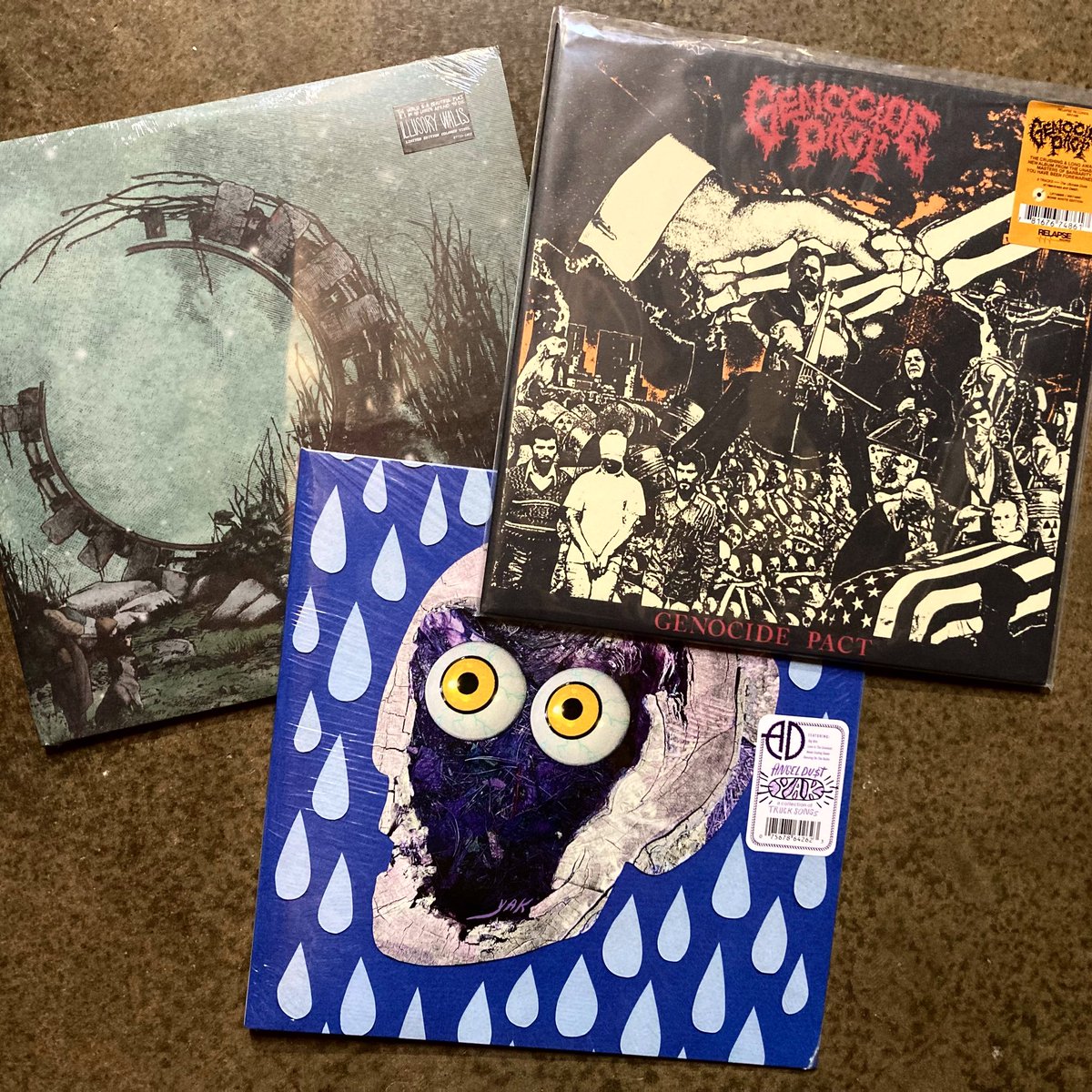 RevHQ.com (@revhq) on Twitter photo New arrivals at RevHQ.com! Jams from <a href="/twiabp/">TWIABP&IANLATD</a>, <a href="/genocidepact/">Genocide Pact</a> and <a href="/angeldustmoney/">ANGEL DU$T</a>
revhq.com/collections/ne… New arrivals at RevHQ.com! Jams from <a href="/twiabp/">TWIABP&IANLATD</a>, <a href="/genocidepact/">Genocide Pact</a> and <a href="/angeldustmoney/">ANGEL DU$T</a>
revhq.com/collections/ne…