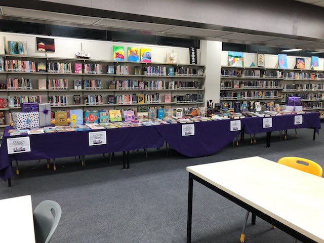 wpcLRSD's tweet photo. Our PAC provided some treats this morning while teachers were browsing for the donated books for classroom libraries! Thank you @wpcpac for your support this year & generous gifts of books & sweet treats! #emptytables https://t.co/jrsq1odDrU