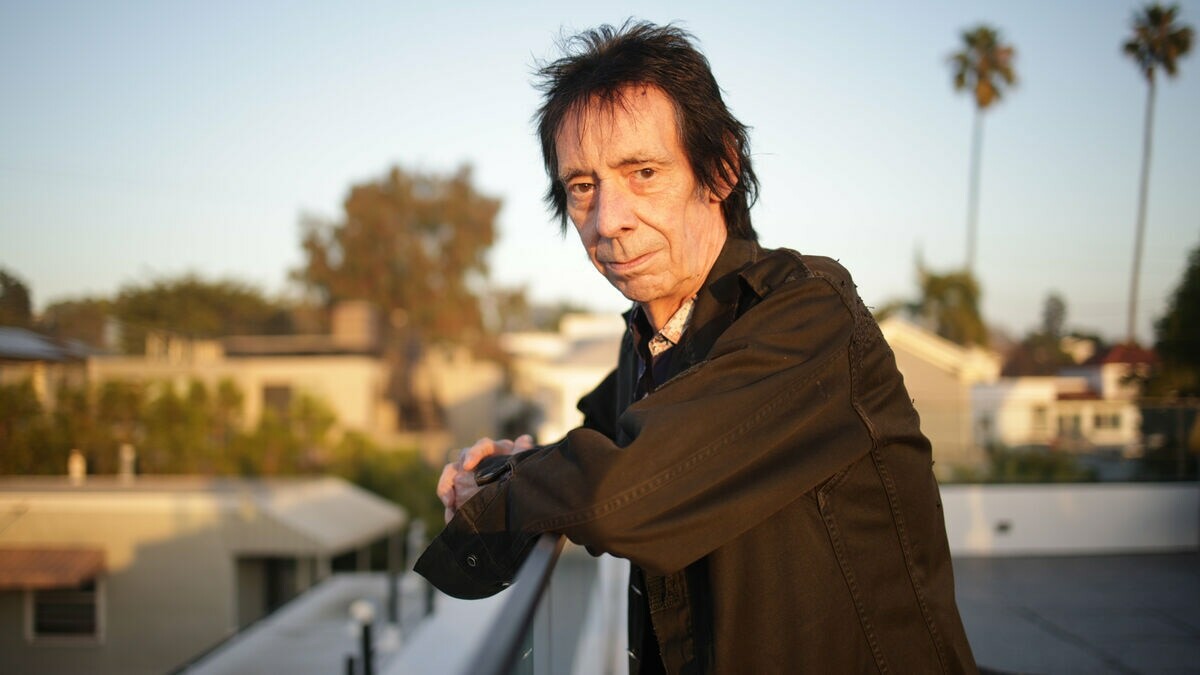 parisienmusique's tweet photo. Mort de Robin Le Mesurier, le «frère» guitariste de Johnny Hallyday
➡️ https://t.co/VSCXqfs0Vr https://t.co/IrJis3SlLy