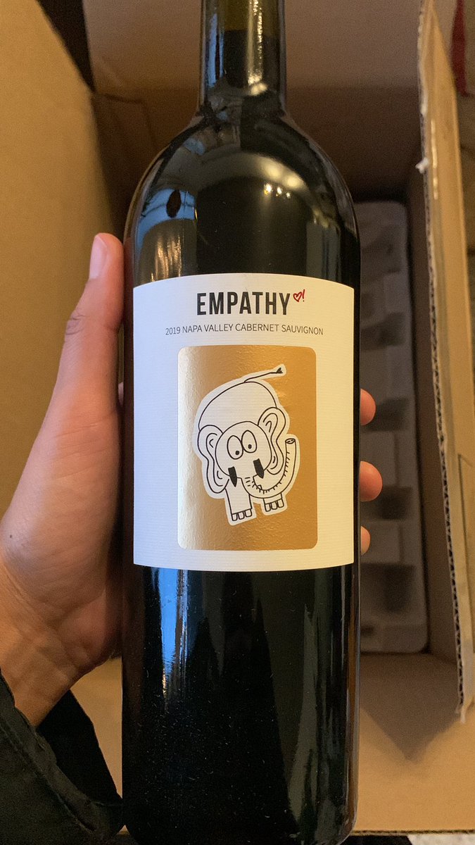 jaclynsoftli10's tweet photo. @veefriends Getting my @veefriends x empathy wine in the mail! 😜 https://t.co/rv6o71YUuZ