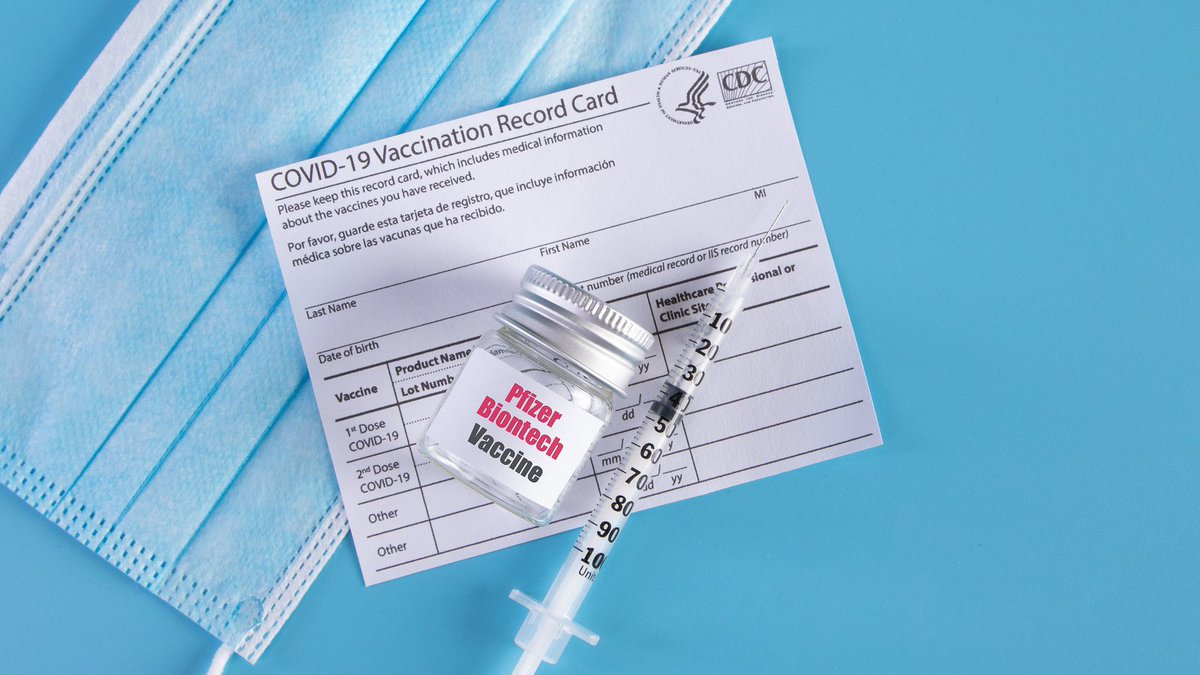 PennMedCSO's tweet photo. A friendly reminder that all @Penn students, faculty, post-docs & staff are required to receive a #COVID19 booster shot by January 31st (or as soon as they become eligible) ft. Amy Gutmann, @BethWinkelst, Craig Carnaroli & @DrBenoitDube https://t.co/zyb8Tyfffc https://t.co/51RKGTNYPM
