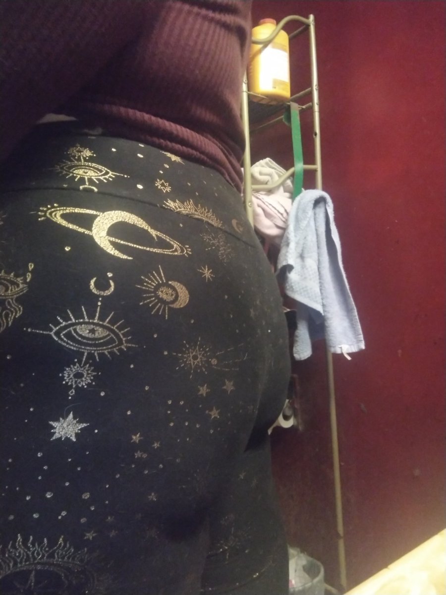 ThorenToots's tweet photo. Who wants sum toot toots/farts 2day?? Must warn u tho they may b stinky
#booty #farts #me #thoren #choppa https://t.co/kYPRsHiPL7