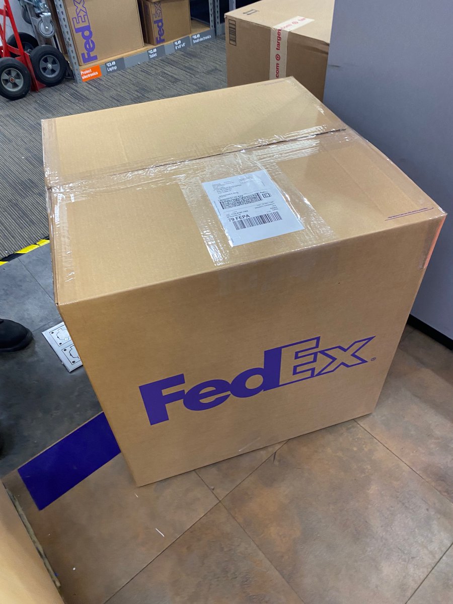 Valencia4143's tweet photo. Grand babies holiday box is shipped https://t.co/aVr5aYogkC