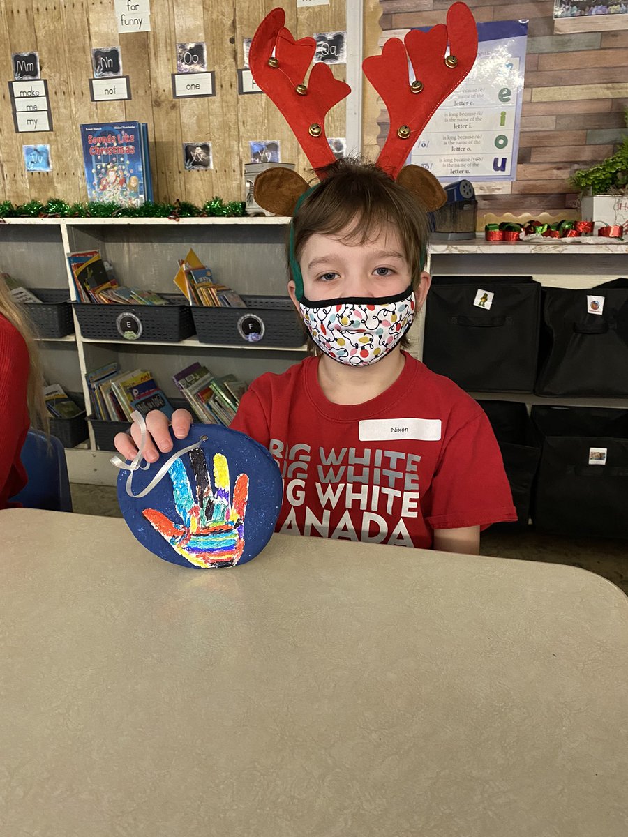 ryan_boughen's tweet photo. What a great morning at Santa’s Workshop at Empire this morning. Talk about student engagement!
@MrsATran @Empire_mj @PrairieSouth #LearningTogether https://t.co/6gV7tvE2pY