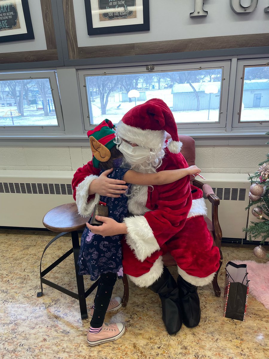 What a great morning at Santa’s Workshop at Empire this morning. Talk about student engagement!
<a href="/MrsATran/">Ashley Tran</a> <a href="/Empire_mj/">Empire School Moose Jaw</a> <a href="/PrairieSouth/">Prairie South</a> #LearningTogether