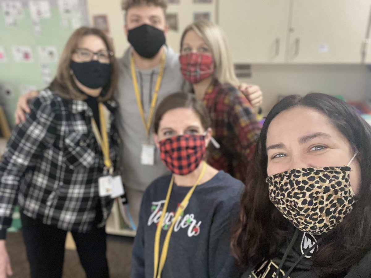 JenLaird2021's tweet photo. Having fun in Mrs. Bozin’s class before we send the kids home on Christmas break. https://t.co/aYru2nAfUM