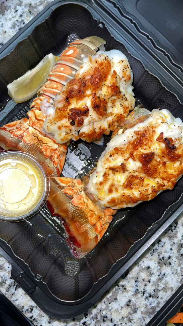 MRADDICTION_'s tweet photo. We're Now Accepting Orders:
Online - https://t.co/YQKV6pdTd0

By Phone - 📞954-782-4238

Uber Eats and Door Dash 📱💻 
https://t.co/TA0OvPF8uN

#AddictionKitchen 
🍣🍗🦞🦐🍖🍤🔥🔥 https://t.co/7lcy1xeMWh