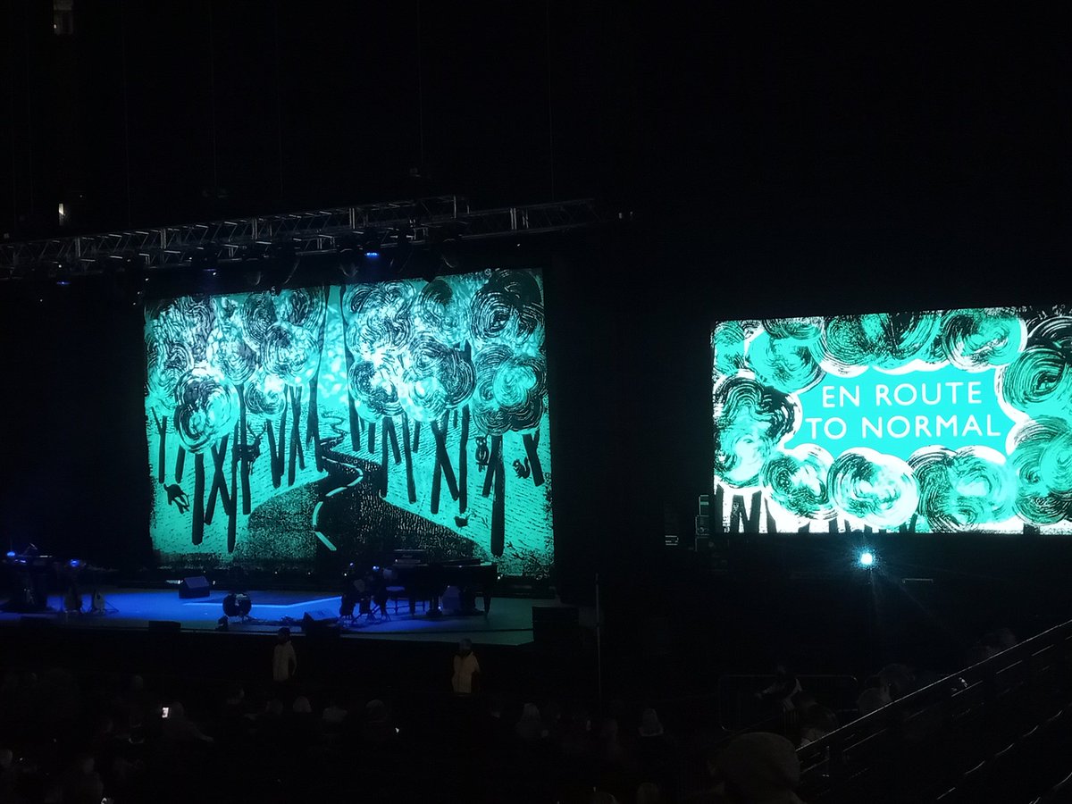 DuncanMeachin's tweet photo. Half way through the Bill Bailey show, awesome my ribs are aching from laughing
#billbailey #aoarena #outout #laughing #nightout #comedy https://t.co/LstBHh3ZA2