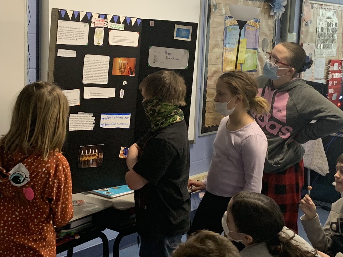 Bellamy_Rome's tweet photo. Holidays around the world presentation by 5th graders in Mrs. Ironside and Mrs. Kinney’s class . Excellent job kids . https://t.co/9JulCzosEC