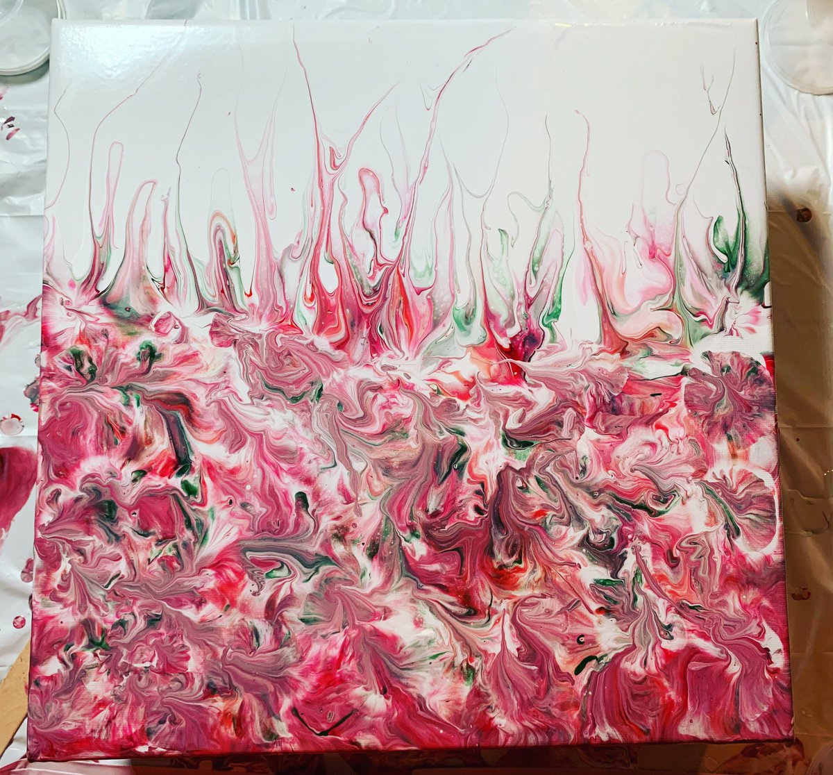 beyounique2017's tweet photo. #acrylicpainting #fluidart #oneofakind #contemporaryartist  #sidehustle #artforsale https://t.co/GiQ9Muw0WV