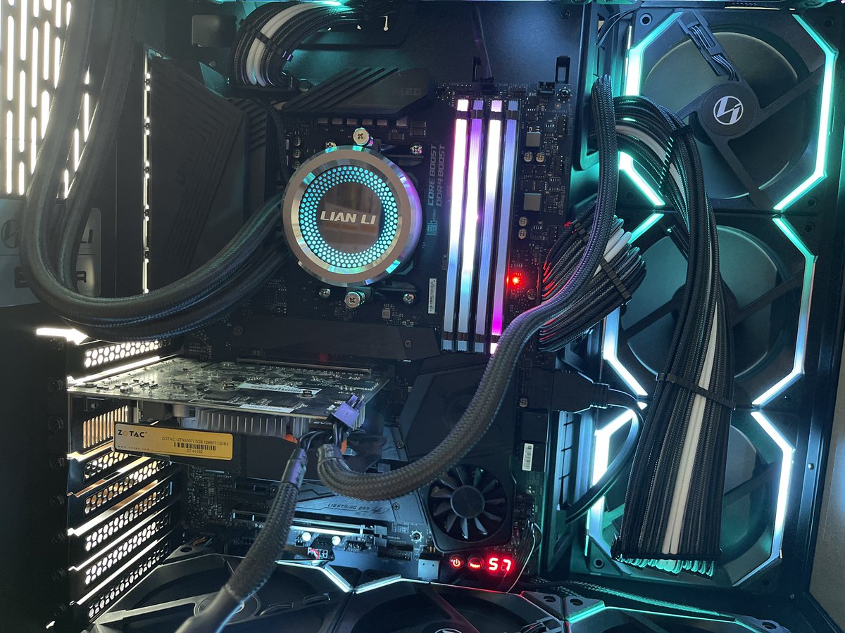 LoganElandt's tweet photo. Don’t mind me…just over here overclocking a 650 Ti and repeatedly running the Time Spy benchmark. The things you do when you’re lucky enough to get your hands on a RX 6800 XT, but it’s not stable without OC so you revert to your card from an 8 year old build. https://t.co/5GZhO7JGGM