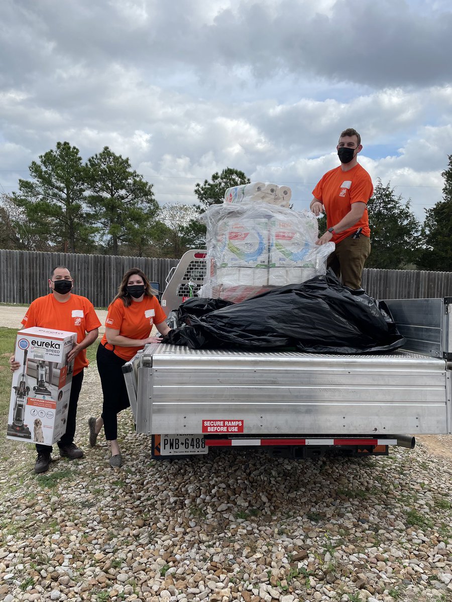 Thank you to all the amazing people that made this possible #6542, #6892, 6839, 
This is what it’s all about. Thank you to The Refuge Ranch for all the amazing work you all are doing, I look forward to the continued partnership!!!
#OrangeBlooded #Operationsurprise #homedepotfound