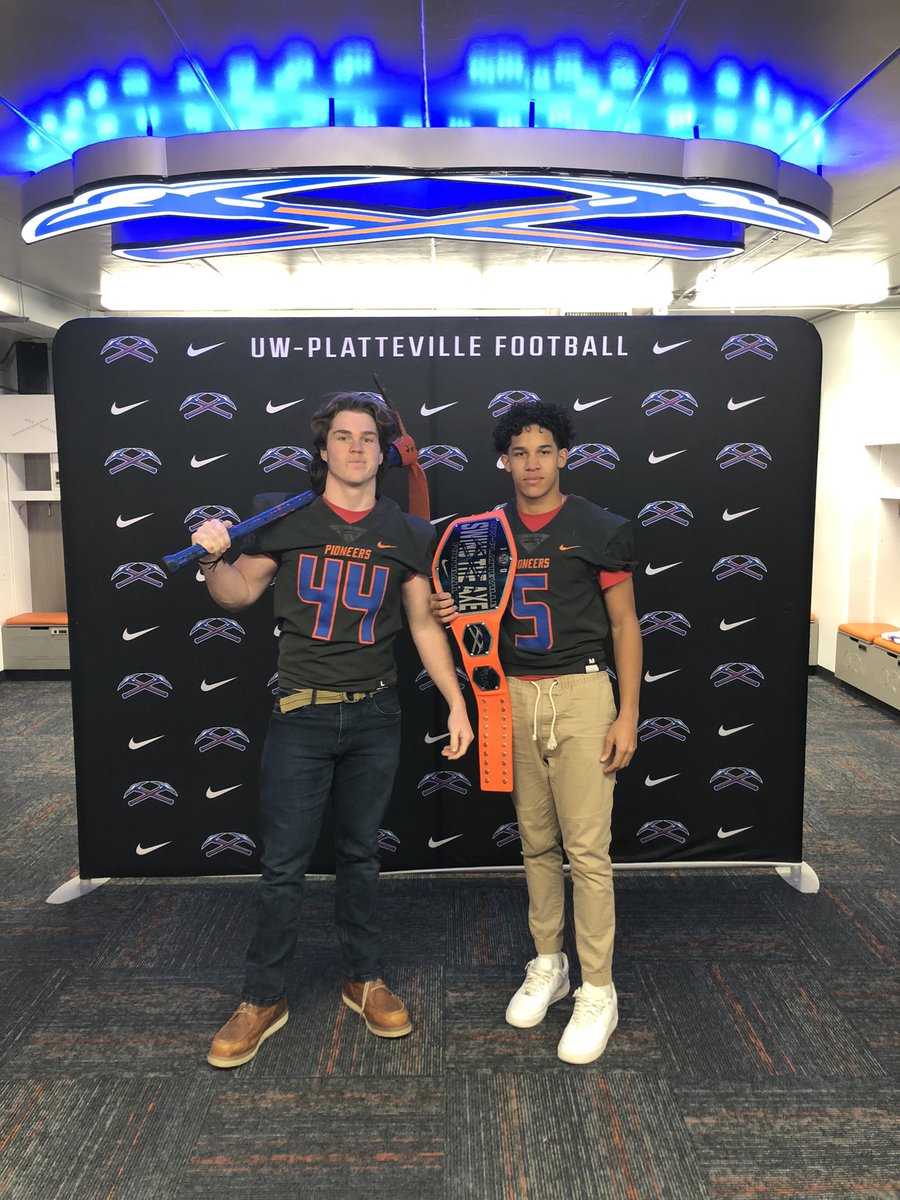 JosephViv44's tweet photo. Had an absolutely amazing visit @UWPlattFootball Thank you so much for the opportunity to play at the next level @Ryan_Munz @reinhardt_tyler @CoachBauder5 @jordanjones0545 https://t.co/2XG0ksDYIW