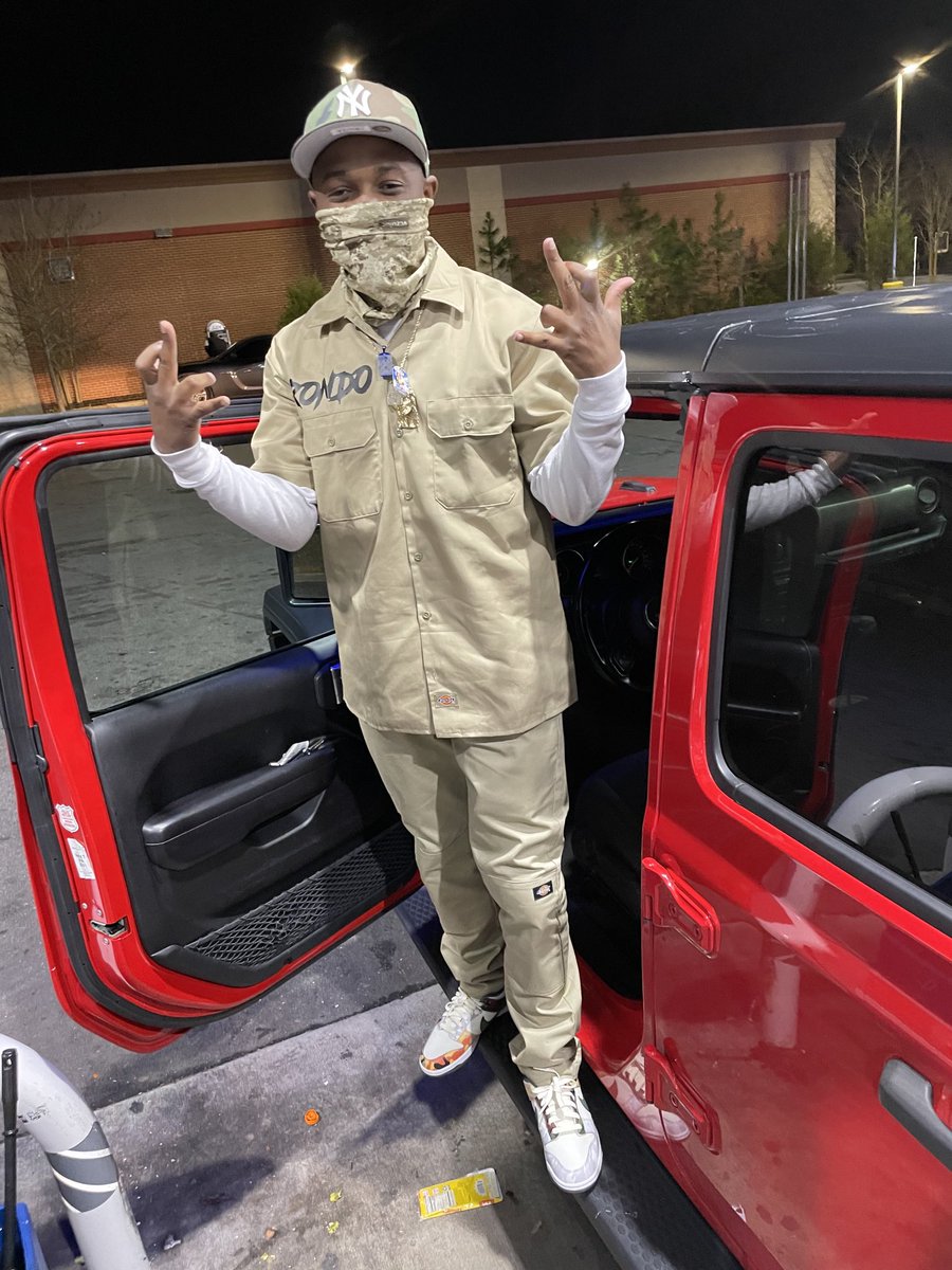 Hitemuphimself's tweet photo. They Play Gangsta Then Go Troll , I Play Calm Den Explode💥I’m Mad He Lived From Dt WalkUp Cuz Ik He Mite Go Fed On Me, Tell Dat Boi Be Quiet🤫🤫#AtlantaShow Lastnite Much Love, I’ll Be Bacc💙TAZ🌍 https://t.co/qciuhTX0zL