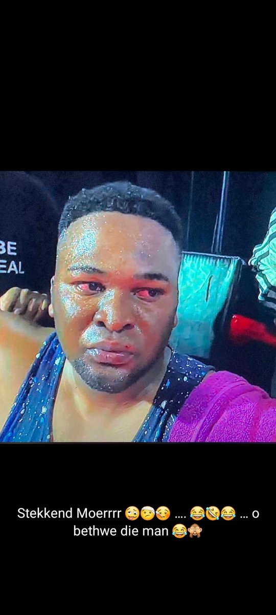 Ozbeato's tweet photo. Stukkend ge moer, uit die blou van ons se Hemel. 🤣🤣🤣🤣 #casspernyovest #FameVsClout #princekb #naakmusiq https://t.co/vnKsyVhbTW
