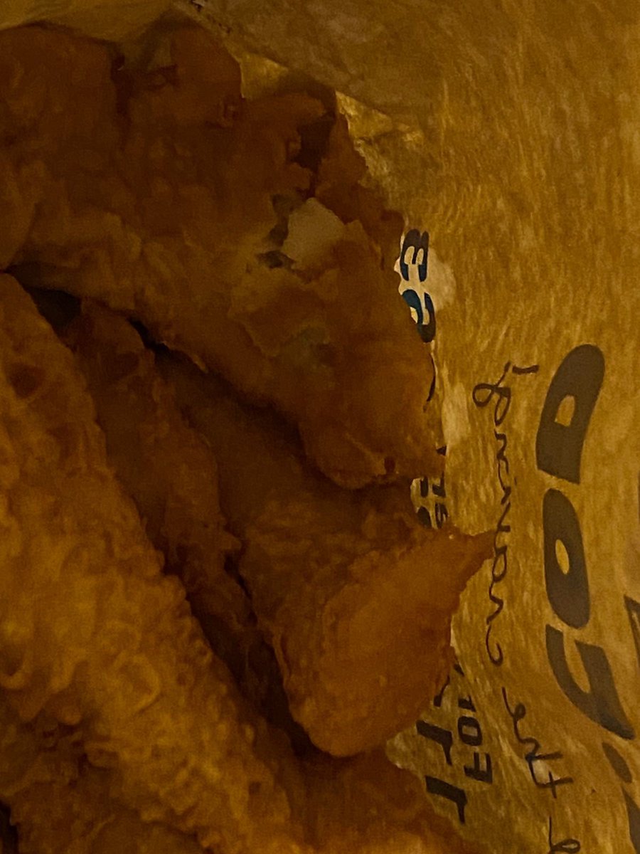 raw_is_warr's tweet photo. This is how #foodpanda delivers fried fish, tissue papers, fries, ketchup all in one big messy piley dump. No proper clean packaging boxes were used. The paper bag was soaked in oil. What a disgraceful joke it is to eat out of a brown bag from #mrcod Never ordering again https://t.co/u2At9i4pUK