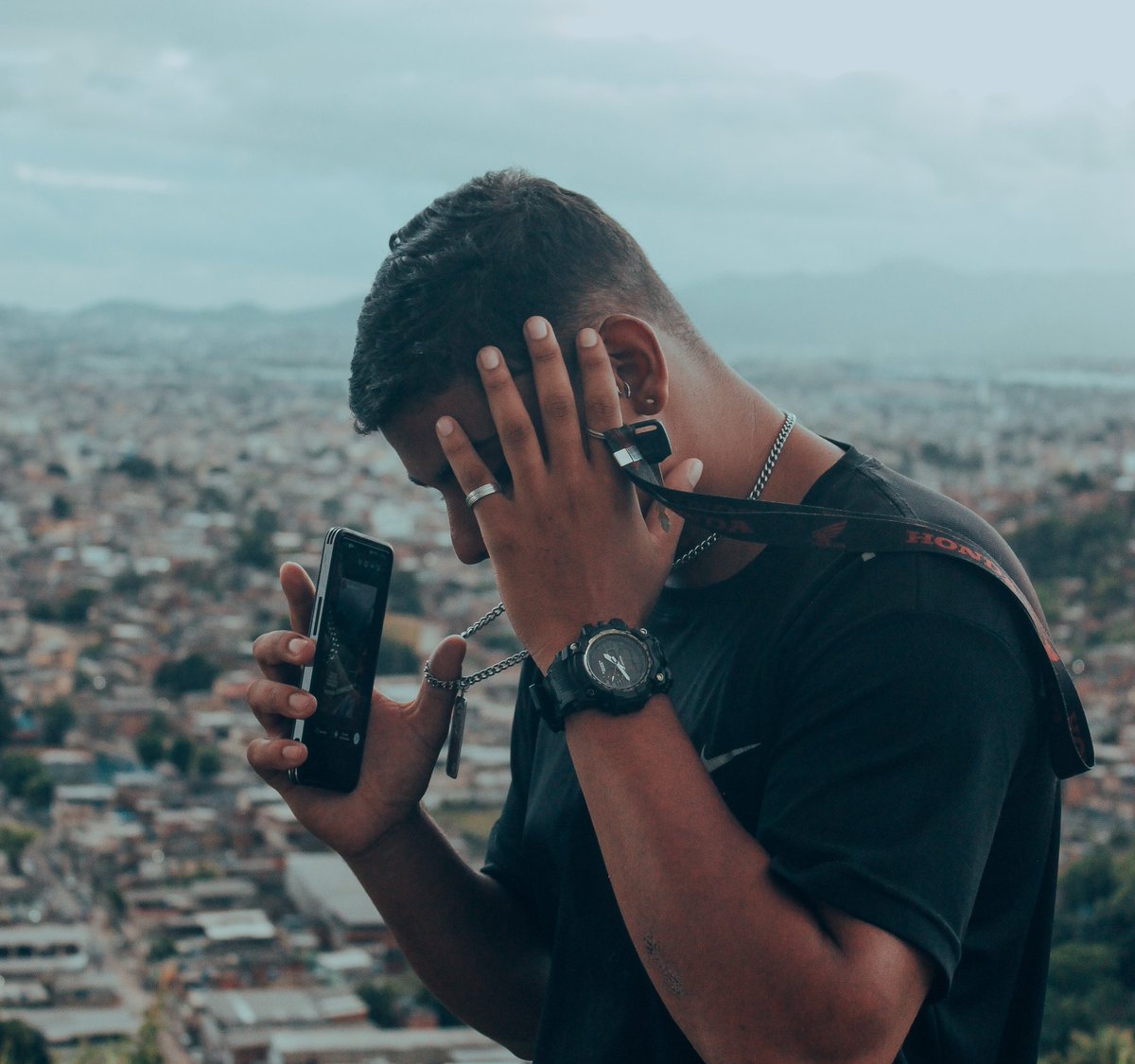SOUZA1k's tweet photo. Eu tô atrás do que todos querem, luxo e conforto.
Breve clipe na pista🌪🛫

https://t.co/SecSnJK6XR https://t.co/PiUrg59MLI