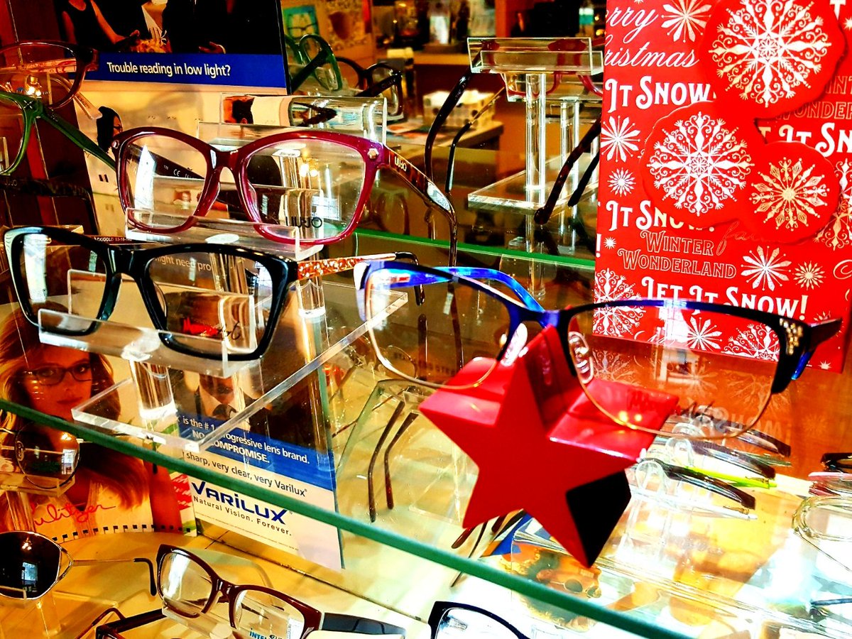 Imageoptical1's tweet image. Wishing you a warm and bright Holiday season! 
From Image Optical in beautiful Del Rio Texas 
#ImageOpticalDelRioTexas #ILoveGlassesPlainAndSimple #Imageoptical1 #delriotx #ImageOpticalDR