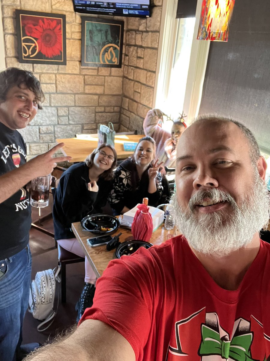 DBell2017's tweet photo. Celebrating the Holidays with Team Dalton. They brought the cheer today. #chilislove @rhyman101 @dylansamuel9310 https://t.co/EvFsbZdbO2
