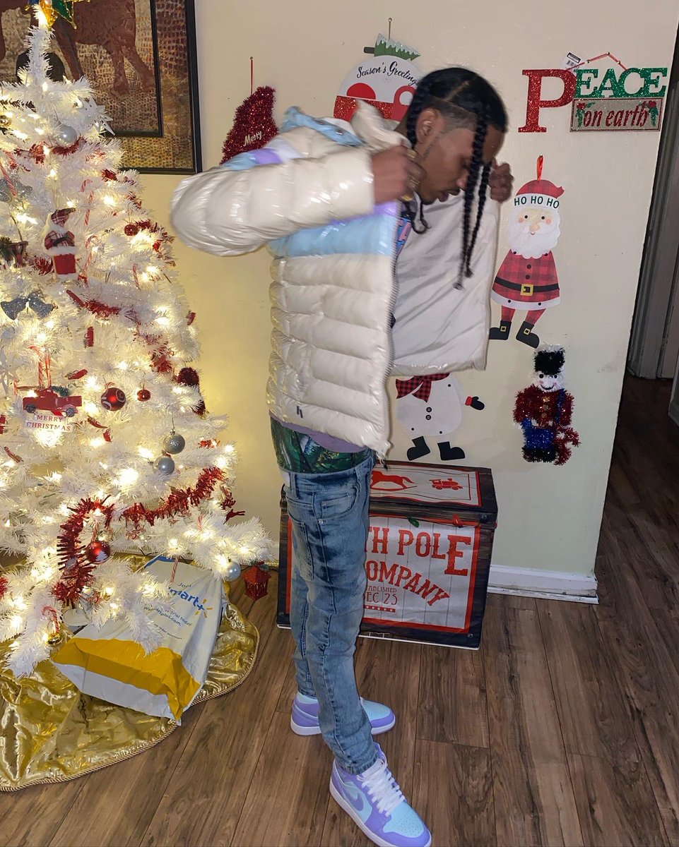 flozkzone's tweet photo. Peep Drip😤🩸 https://t.co/JF9g0fc14r