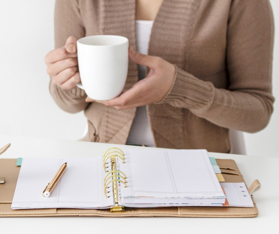 MySandsRealty's tweet photo. Do you know why you set a #budget? Knowing the why can help you be better motivated to stick to it. #moneymatters  https://t.co/iwuj7G6cGC https://t.co/Q6f5ZCGOGq