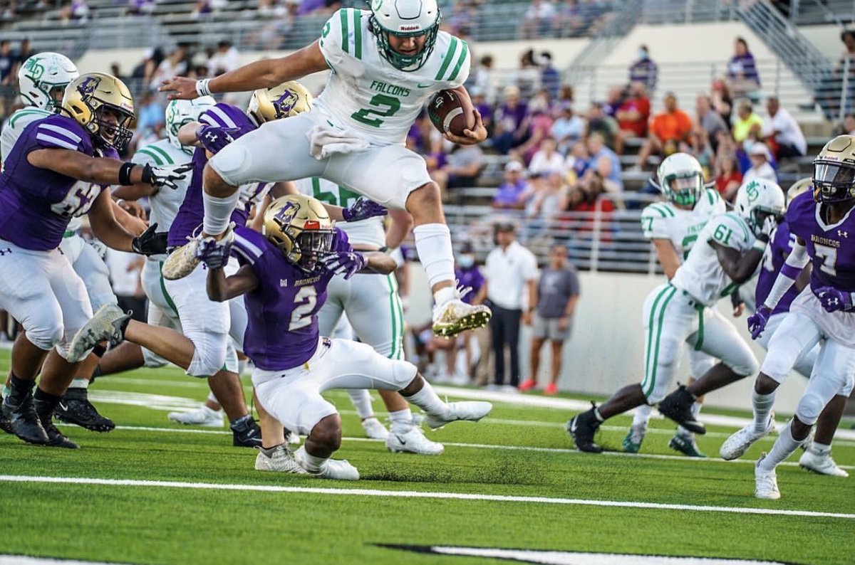 Brendan_Sorsby2's tweet photo. Recruiting Starting To Heat Up🔥
💯The Future Is Bright💯
◽️ *6’3” 218 lbs*
◽️ ELITE Arm Strength - 72 yards 
◽️ 40 Time - 4.66 
◽️ Shuttle - 4.13 
◽️ Dual Threat (Elite Passer/Runner)
◽️ Power Clean - 300 lbs
◽️ 29 Total TDs (Missed Weeks 6-8) https://t.co/0J3CZl6PP7