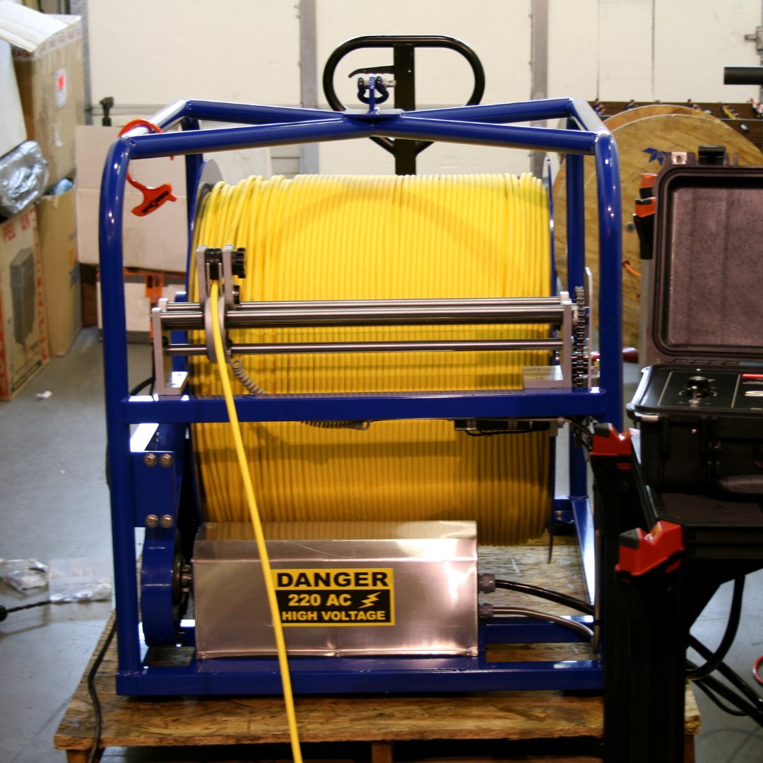 SEAMORmarine's tweet image. (1/2) It's our birthday and we're ready to celebrate 🎂 🙌 🎉  15 years ago today, Inja Ma and Robin Li, a husband and wife team, founded SEAMOR Marine in the heart of Nanaimo, British Columbia, Canada.
 
#ROVCanada #ROV #RemotelyOperatedVehicle #UnderwaterDrone  #Submersible