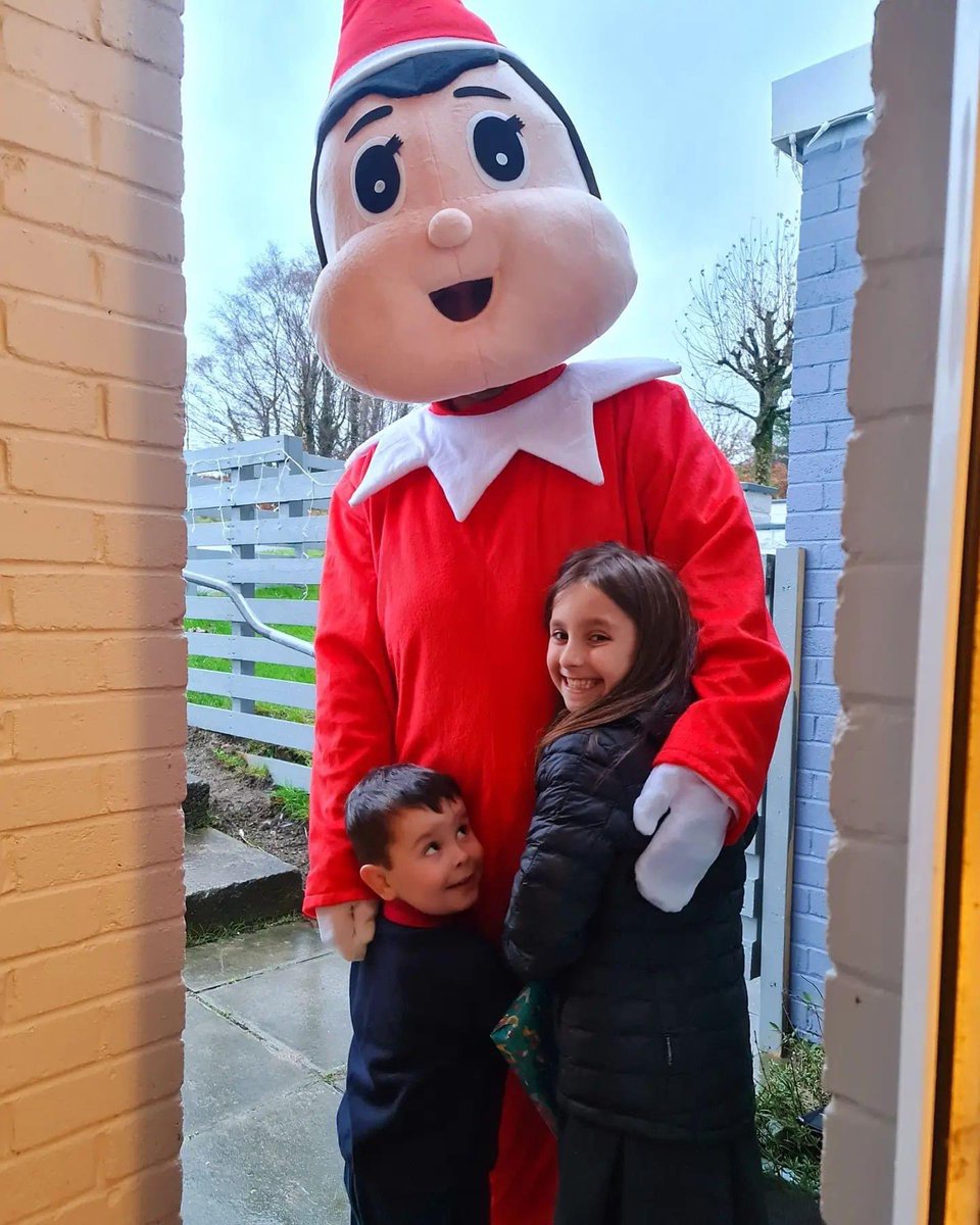 Mmrm92's tweet photo. Over 50 elf visits completed one more day and it’s a wrap who’s bright idea was this I wonder 😂😂😂#Elfis #ElfOnTheShelf #ItsChristmas https://t.co/Db6iqmr0Fv