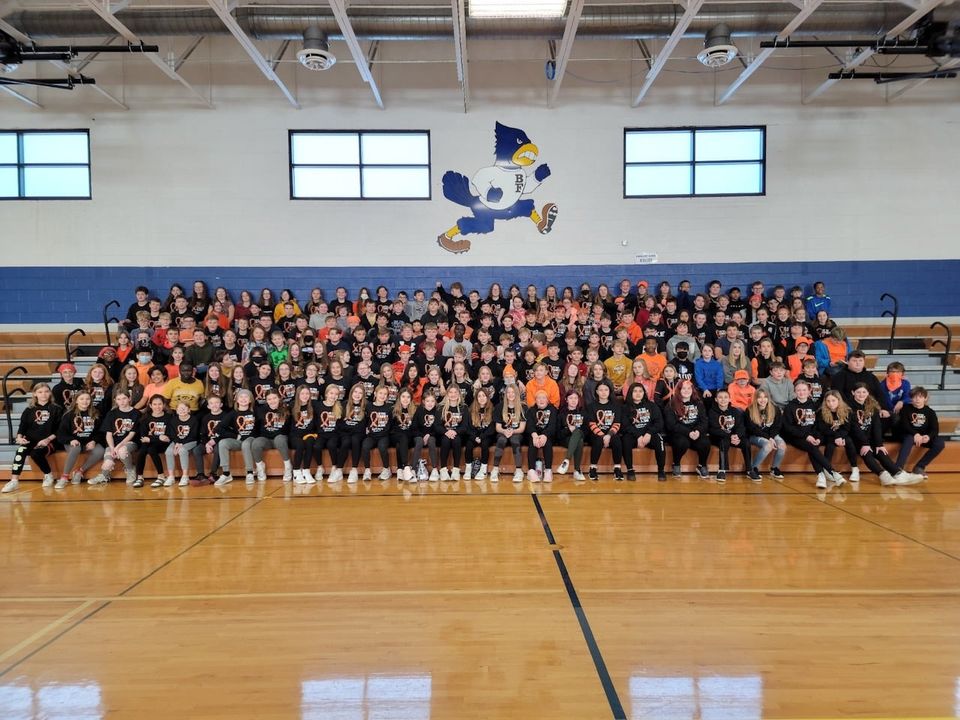BF_Intermediate's tweet photo. Today we were honored to show support for one of our own. #BFMS https://t.co/cJrb667eZU