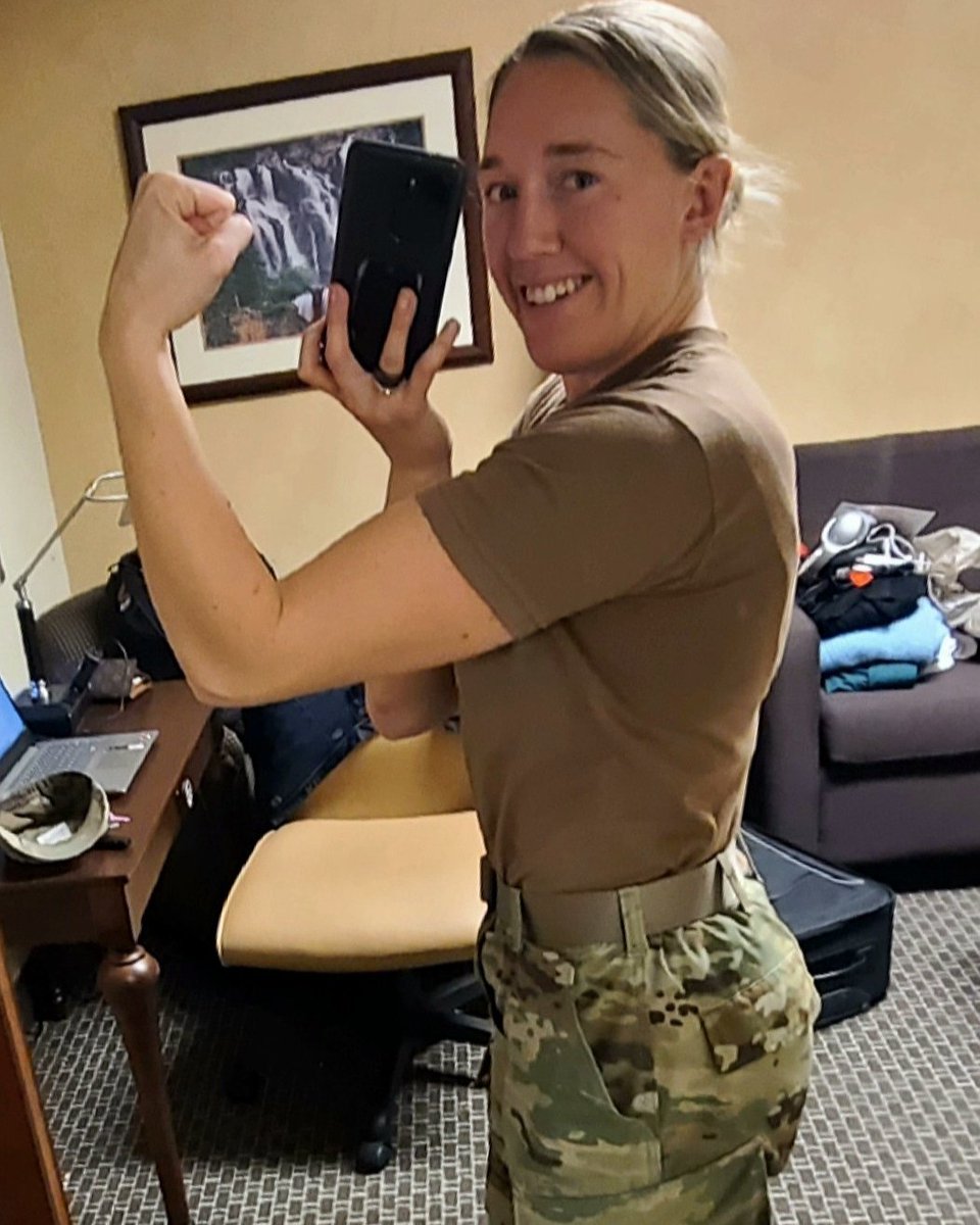 LeahNidasMMA's tweet photo. Got a 100% on my test yesterday!
#usaf #AirForce #tech #techschool #school #sheppard #base #gym #metal #metalstech #fighter #ufc #mma #wmma #female #fighters #femaleveteran #veteran #military #fitwomen #fit #fitness #strongwomen #strong #flex #workout #cardio #heavybag #hardwork https://t.co/UrnI8M45bg