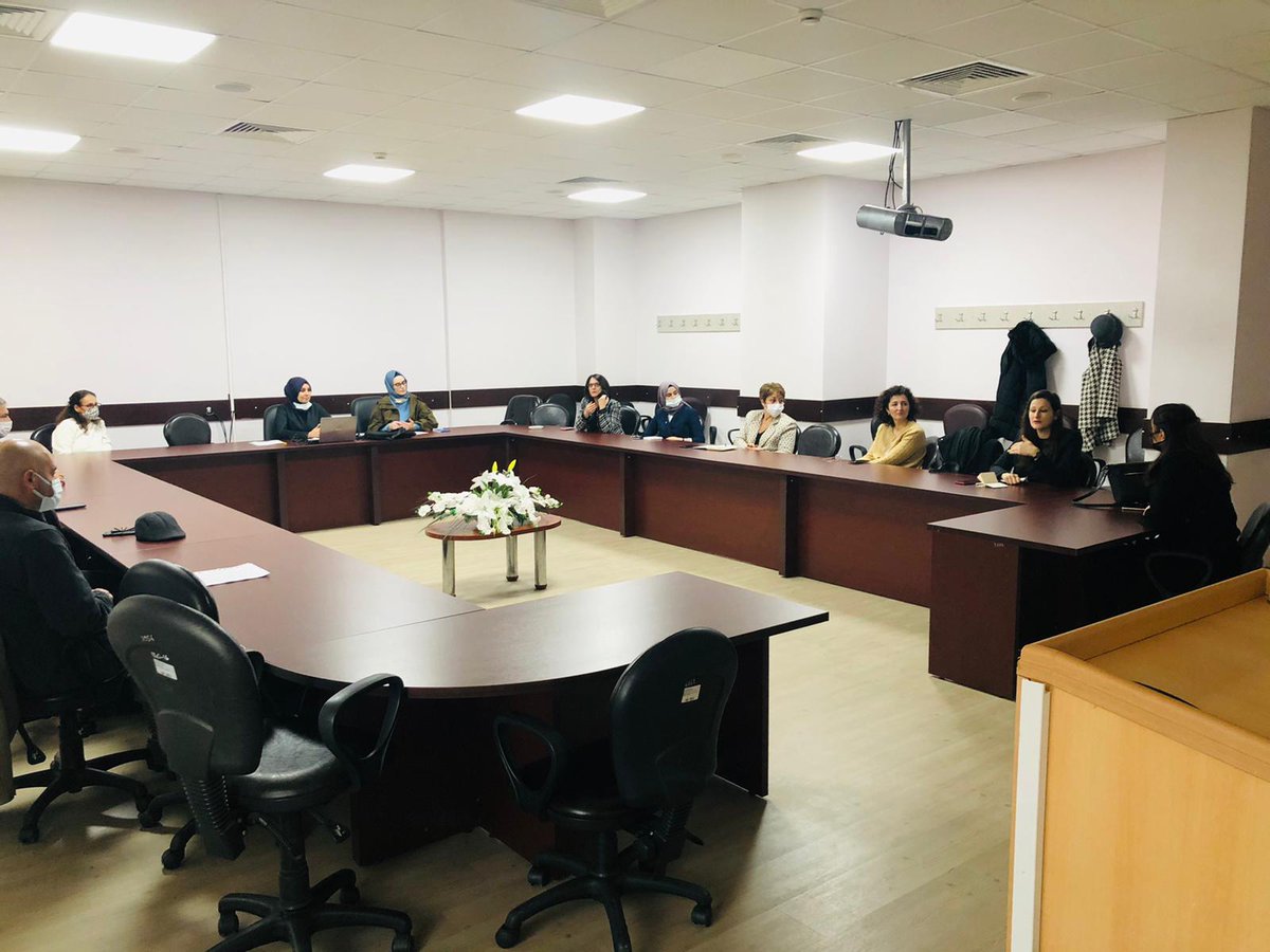 saukamsau's tweet photo. Yeni yönetim ve danışma üyelerini  bir araya getiren tanışma ve istişare toplantısı gerçekleştirildi. KAUM' de yapılacak çalışmalarla ilgili yol haritası belirlendi. Akademik çalışmalarla birlikte, toplumla bütünleşmeye yönelik uygulamalara da yer verileceği dile getirildi. https://t.co/14bi4BlzBt
